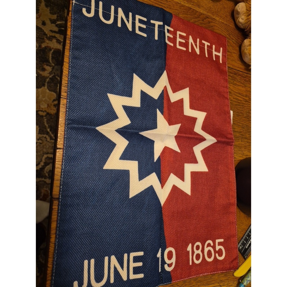 LOT OF 2 GARDEN FLAGS WITH THE DATE OF JUNE 19, 1865 JUNETEENTH CELEBRATION NEW - Picture 2 of 2